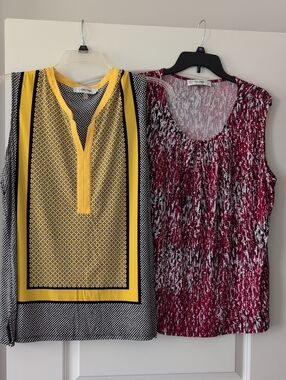 Bundle of 2 Jones Studio sleeveless tops